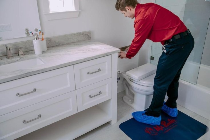 7 Signs It’s Time to Replace Your Toilet